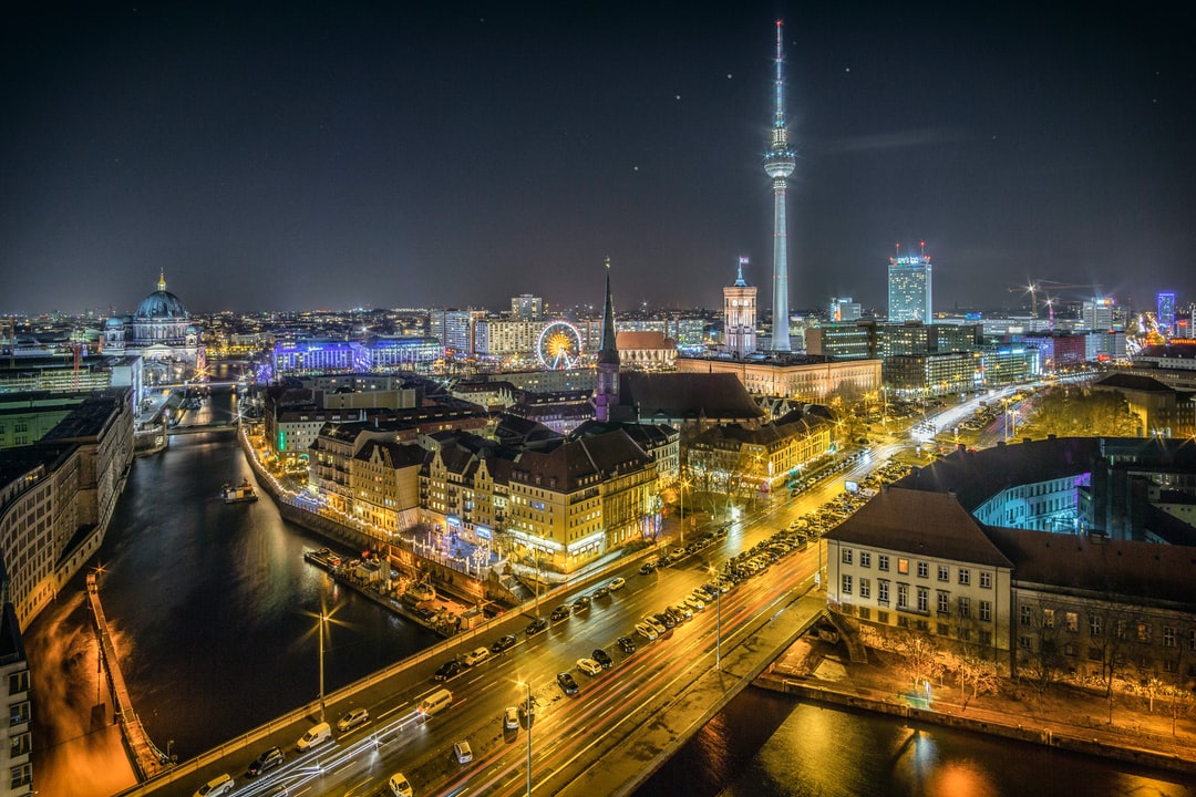 How to avoid tourist scams in Berlin Germany