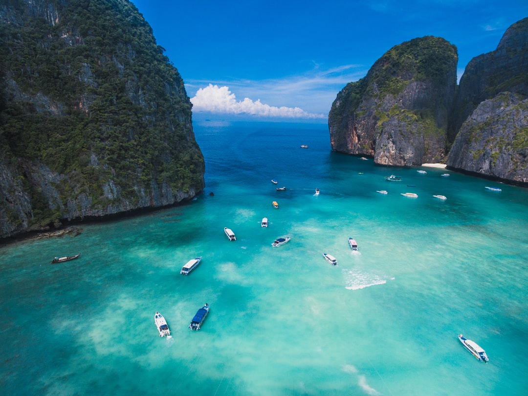 How to avoid tourist scams in Phuket Thailand