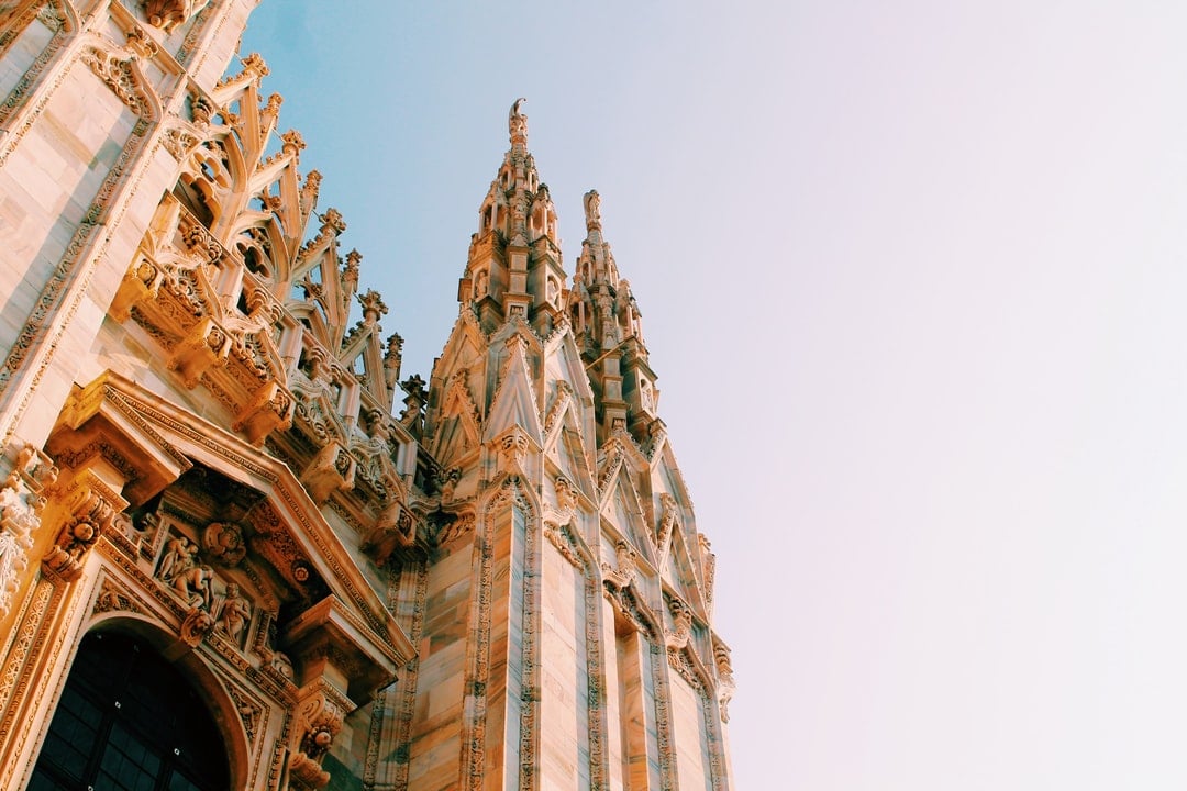 How to avoid tourist scams in Milano Italy
