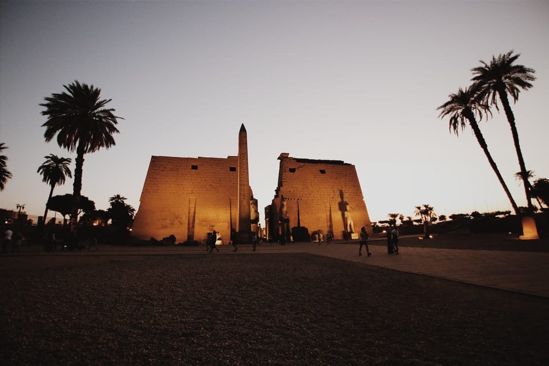 How to get the best car rental deal in Luxor Egypt