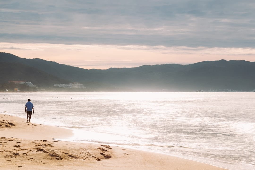 How to avoid tourist scams in Sanya China