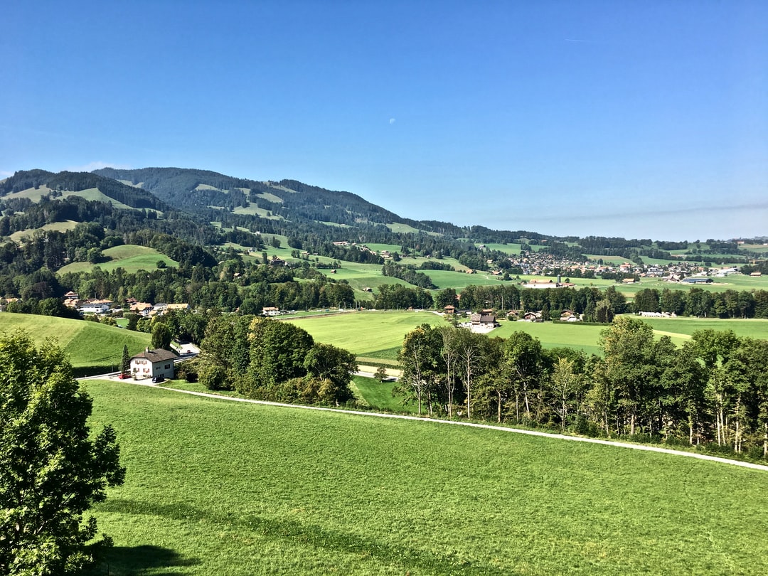 How to get the best car rental deal in Fribourg Switzerland